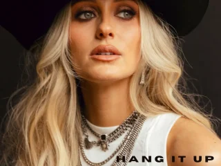 Elizabeth Jo – Hang It Up – Single (2024) [iTunes Match M4A]